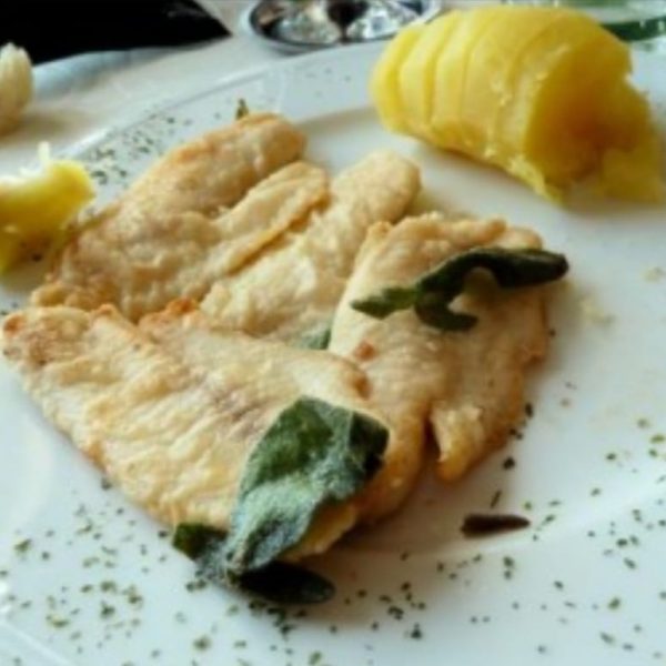 Filetto di pesce persico al burro e salvia